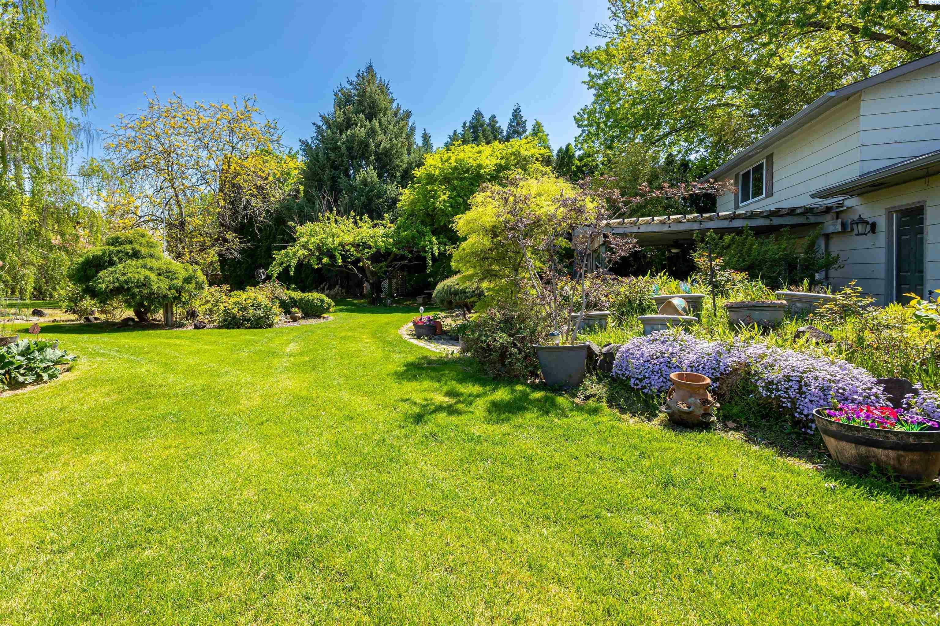 Property Photo: 3013 Road 84 WA 99301-1621