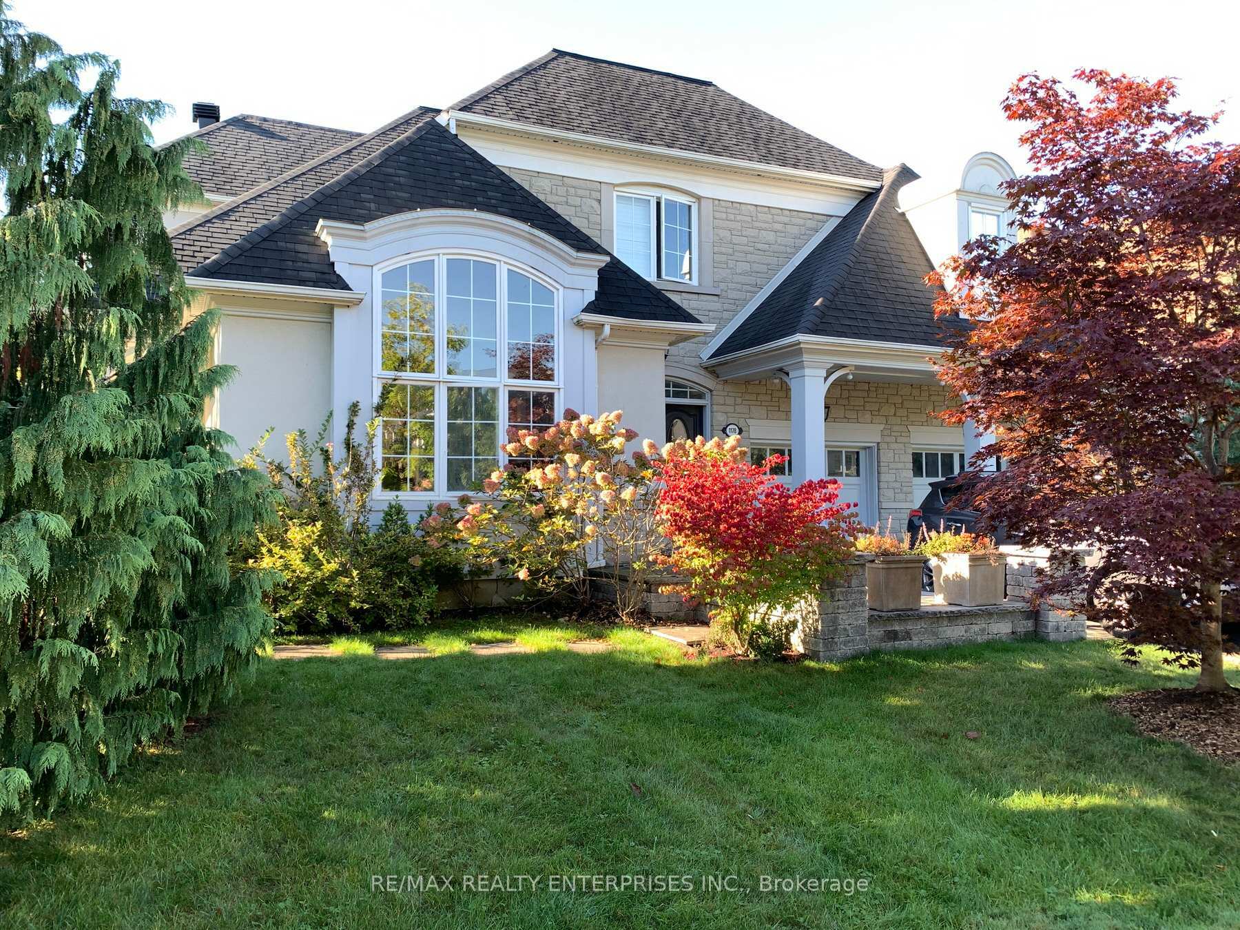 Property Photo: 1178 Sienna Street ON L5H 4L5