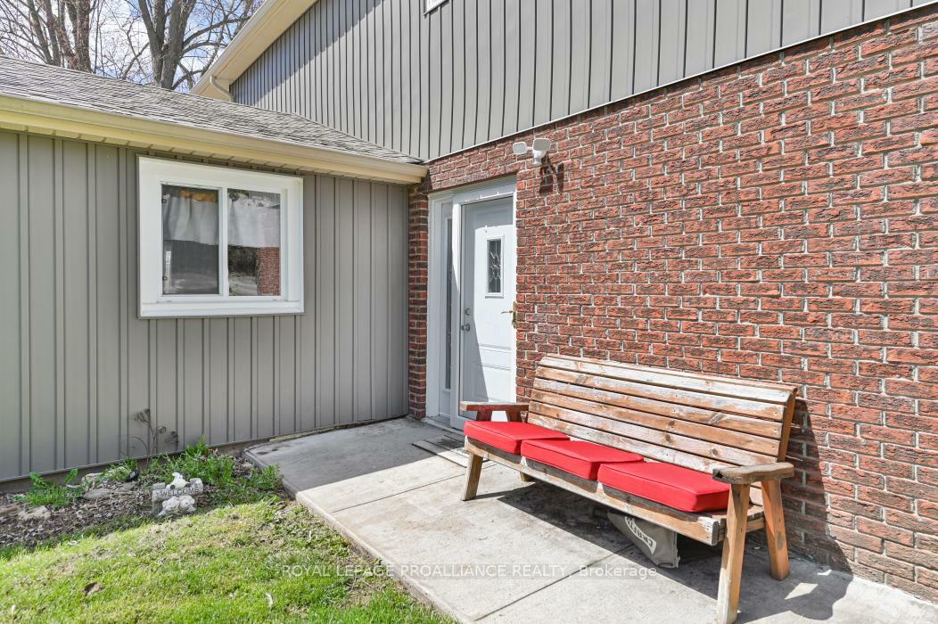 Property Photo: 301 Sherry Road ON K0K 3H0