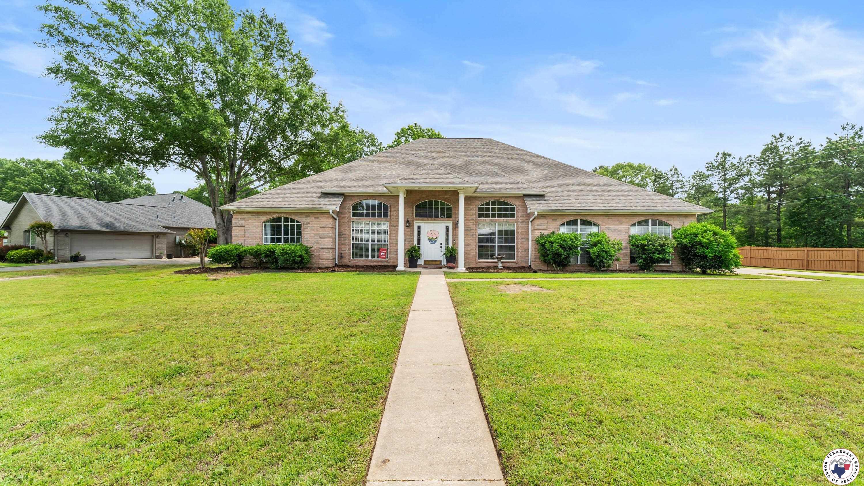 Property Photo: 6904 Cherrybark Circle AR 71854
