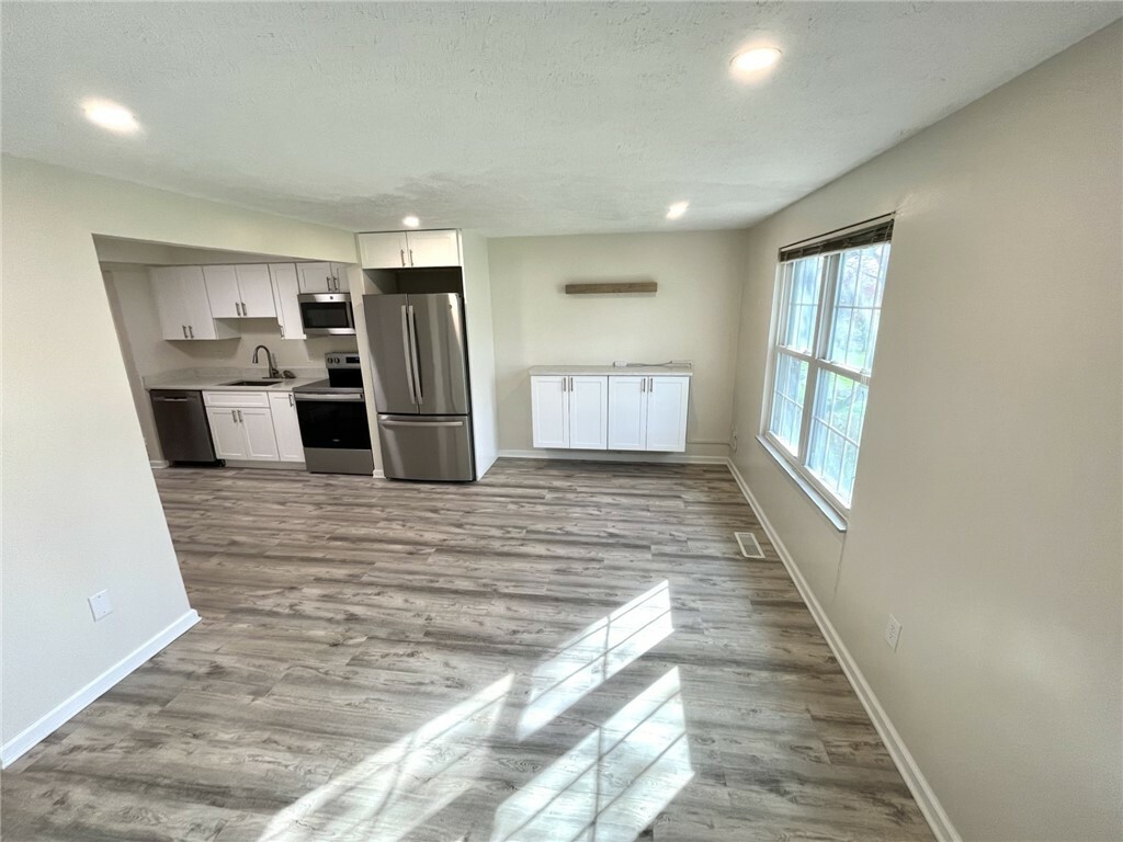 Property Photo: 3068 E Bardonner Rd PA 15044