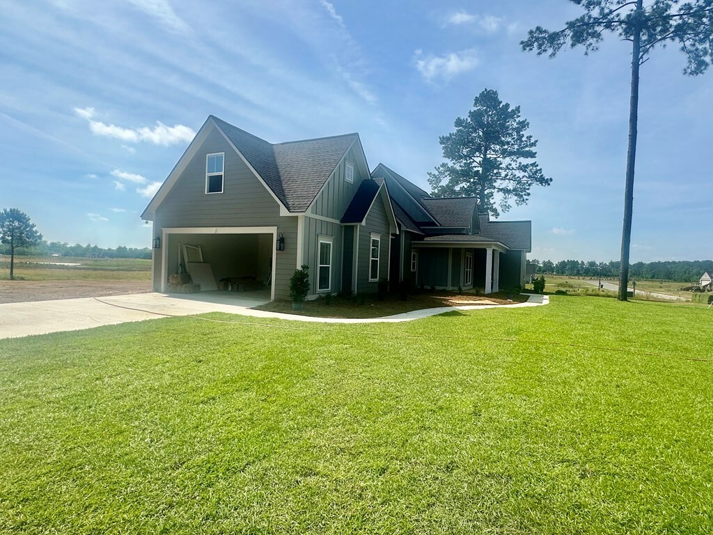 Property Photo: 310 Willow Oak Loop GA 31763