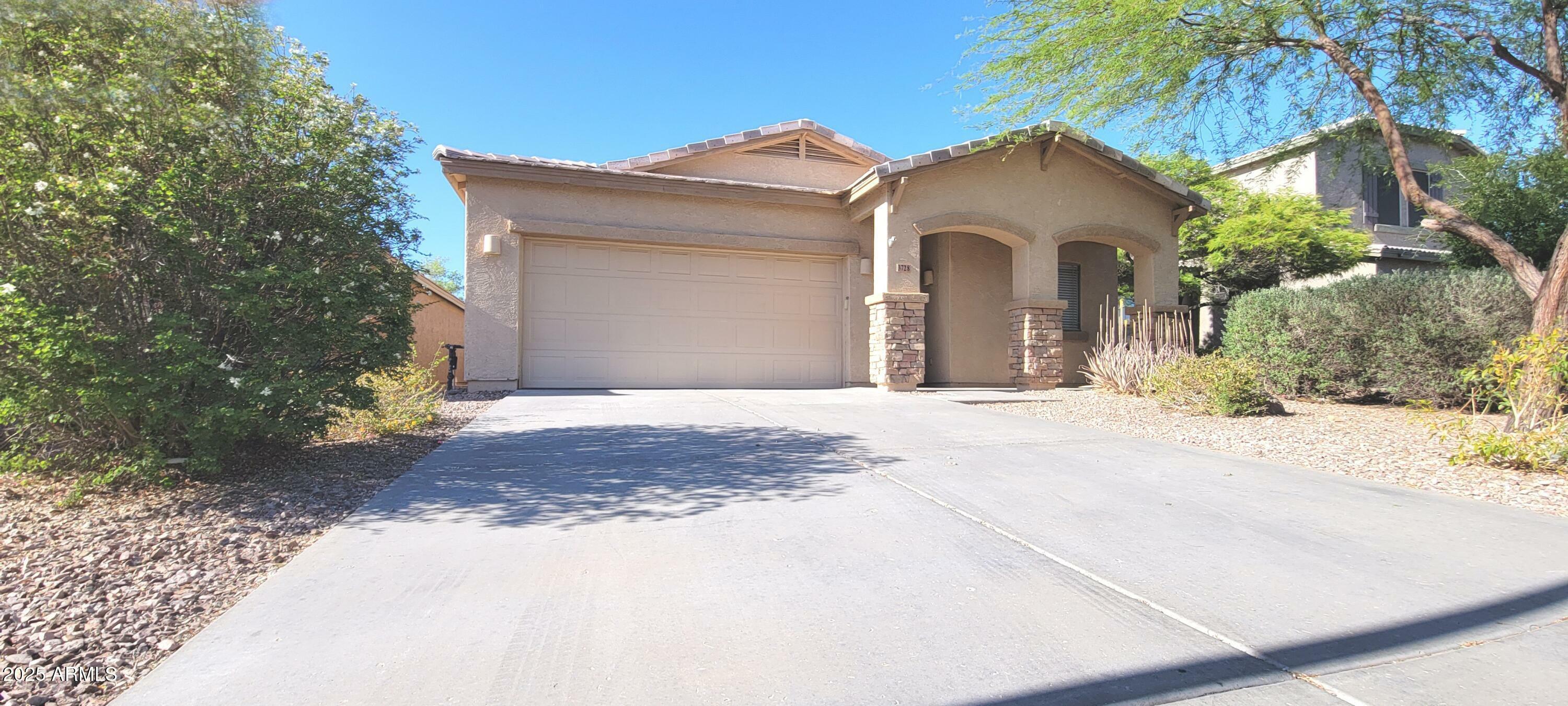 Property Photo: 3728 W Medinah Way AZ 85086