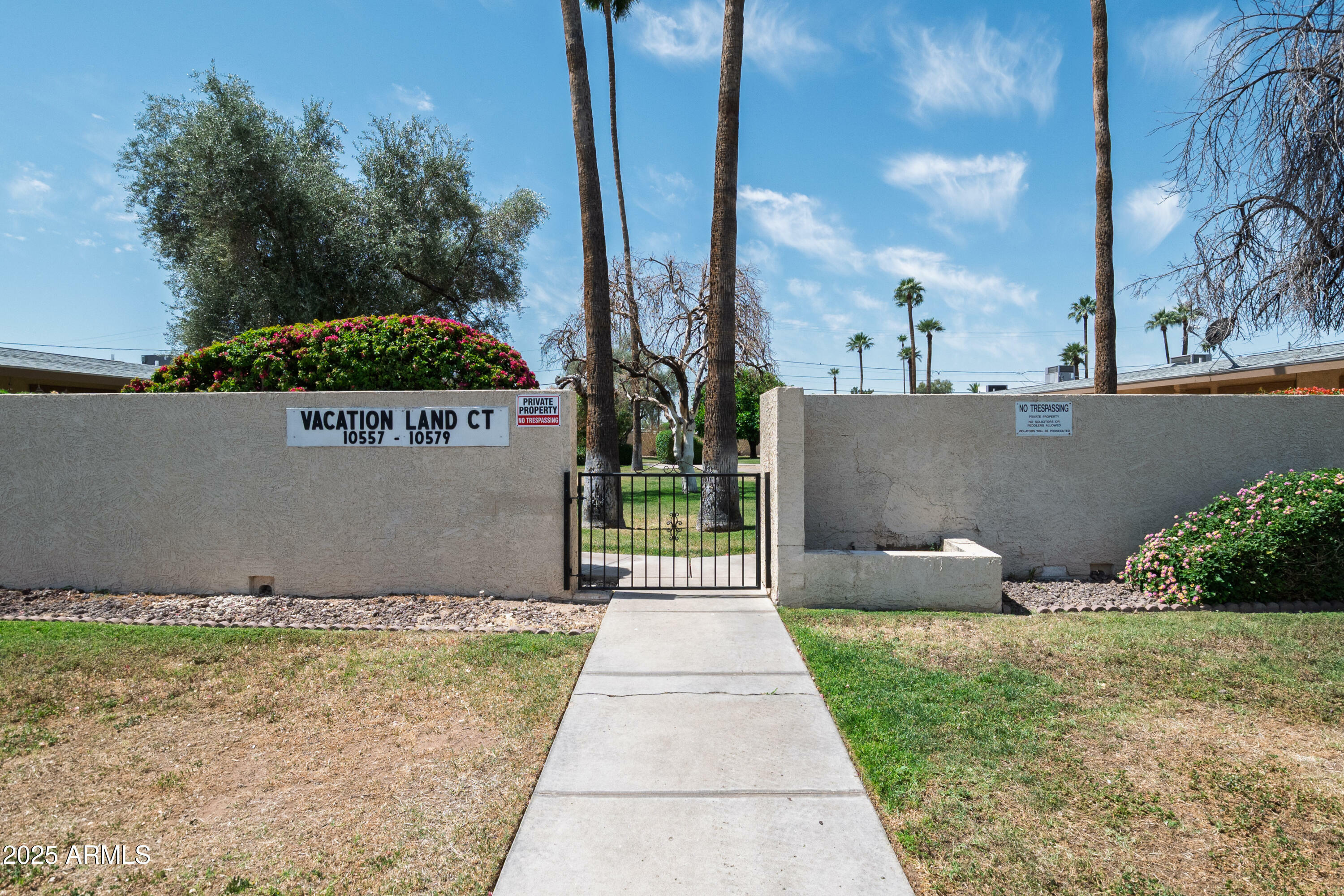 Property Photo: 10559 W Coggins Drive AZ 85351