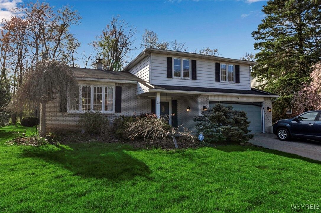 Property Photo:  34 Old Farm Road  NY 14043 