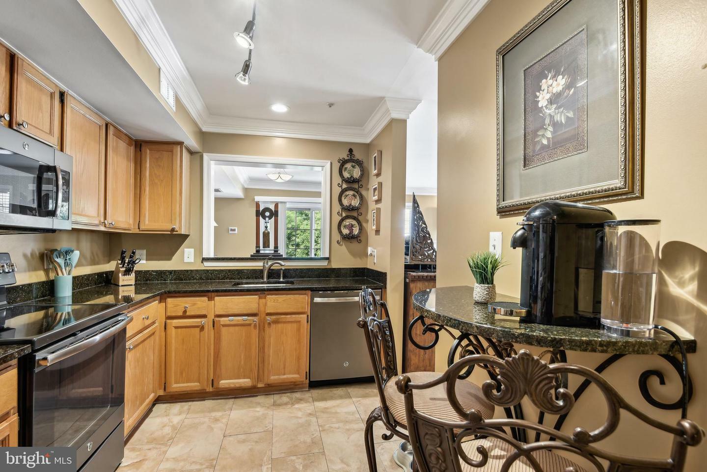 Property Photo: 995 Hillside Lake Terrace 908 MD 20878