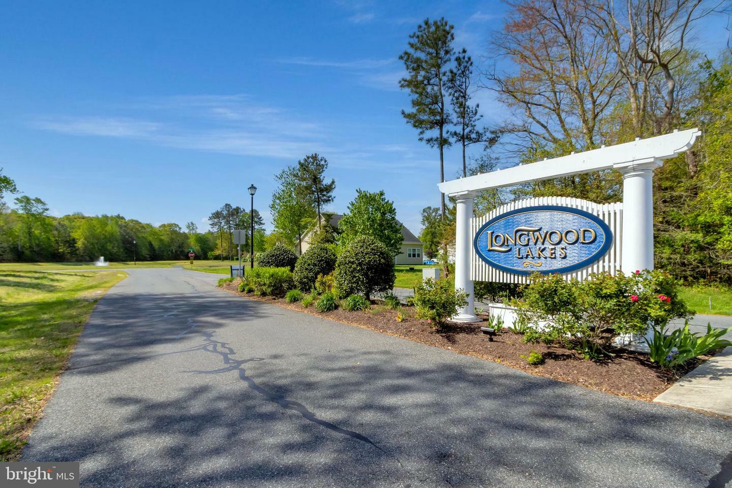 Property Photo: 20846 Woodlake Circle DE 19966