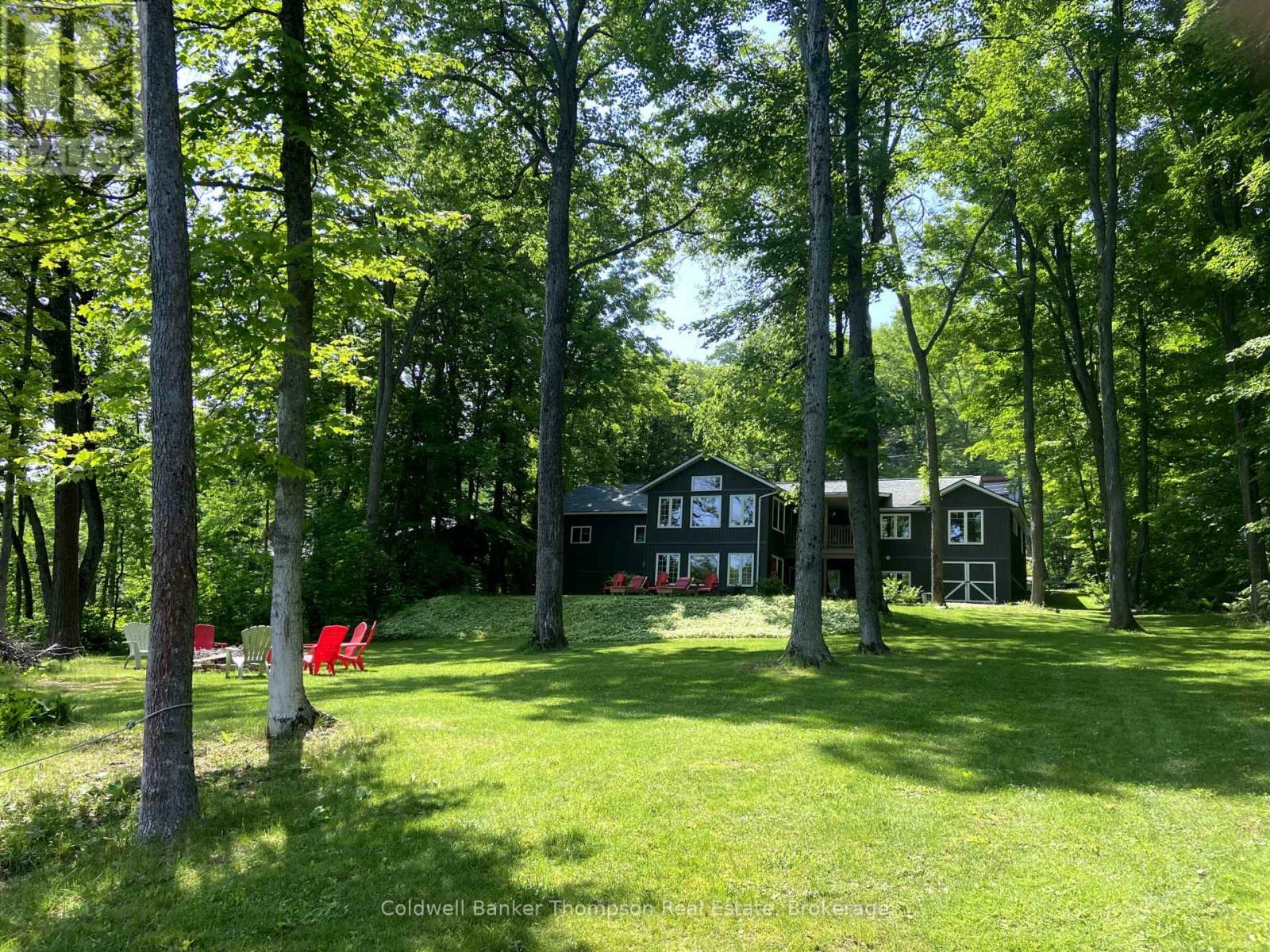 Property Photo: 440 Bayshore Boulevard ON P1H 1Z1