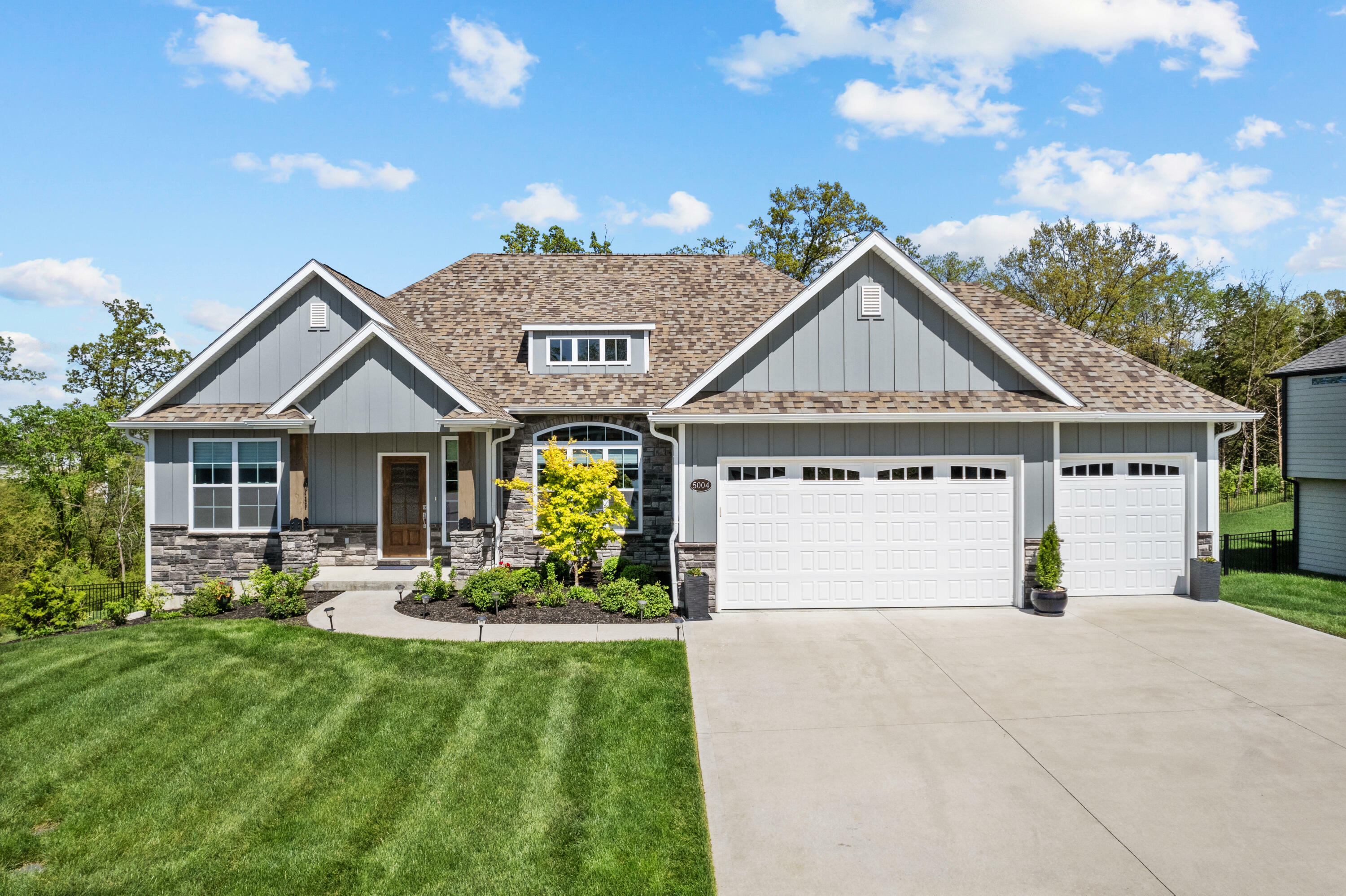 Property Photo: 5004 Regal Ct MO 65203