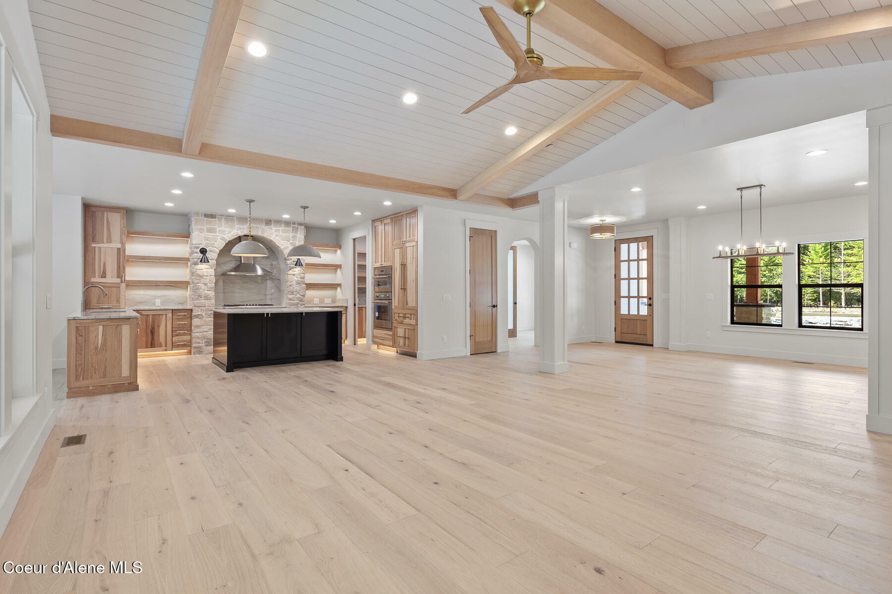 Property Photo: 21424 N Ranch View Dr ID 83858