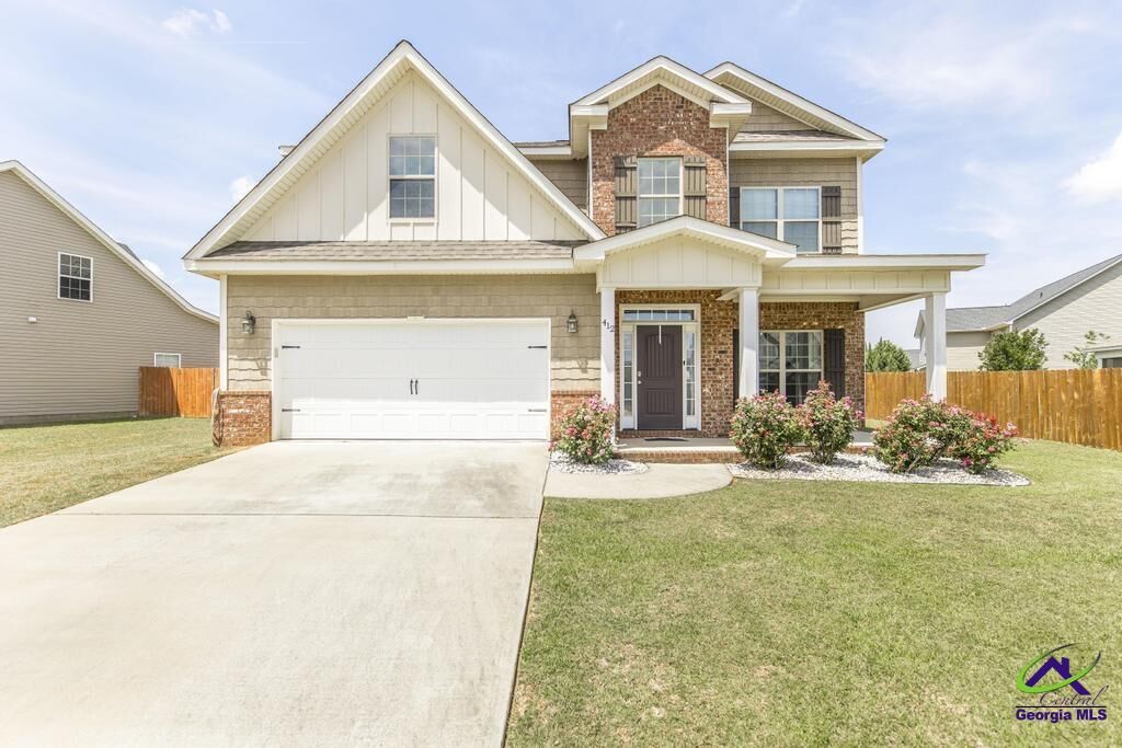 Property Photo:  412 Deven Court  GA 31088 