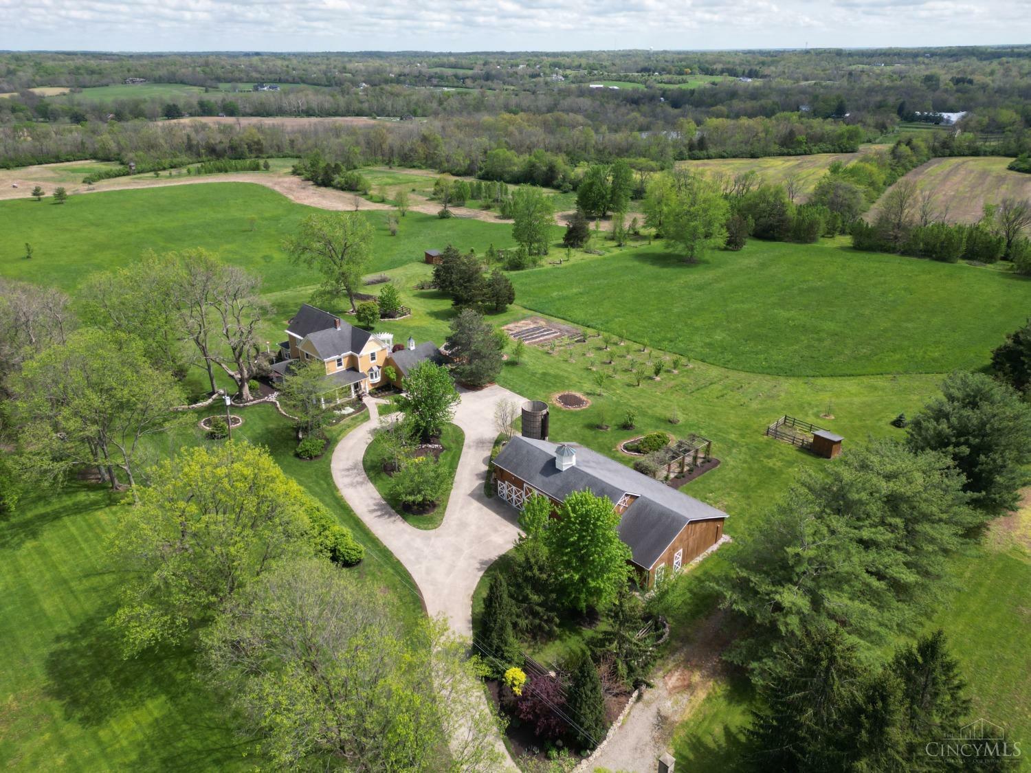 Property Photo: 1615 Monroe Road OH 45036