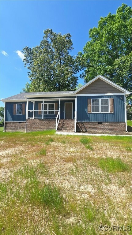 Property Photo: 312 Nottingham Drive VA 23834