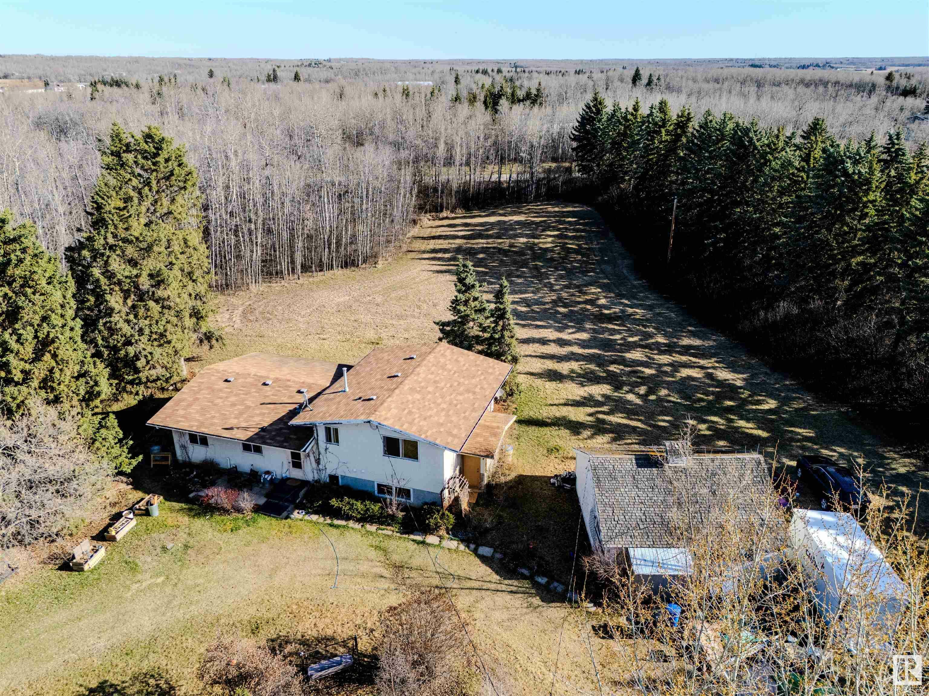 22371 Twp Road 512  Rural Strathcona County AB T8C 1H2 photo