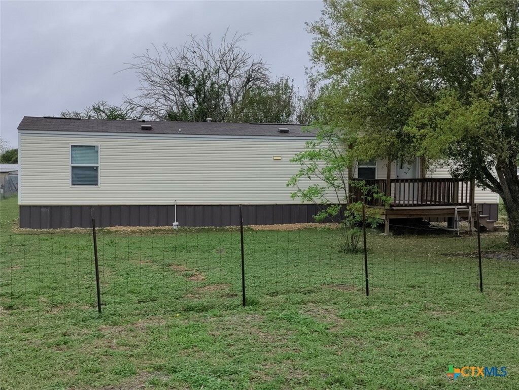 Property Photo: 156 Apache Trail TX 78155