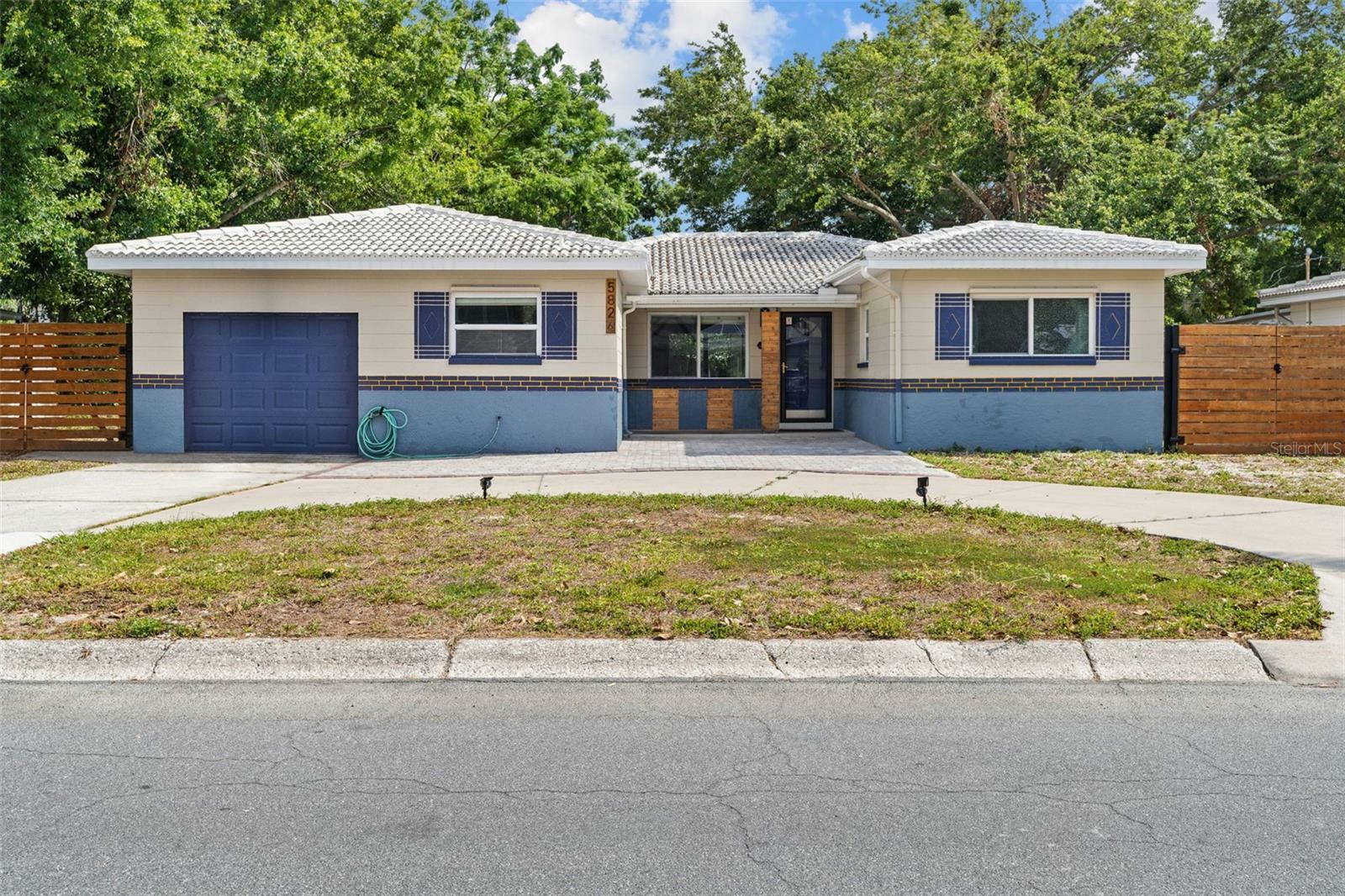 Property Photo: 5826 20th Avenue S FL 33707