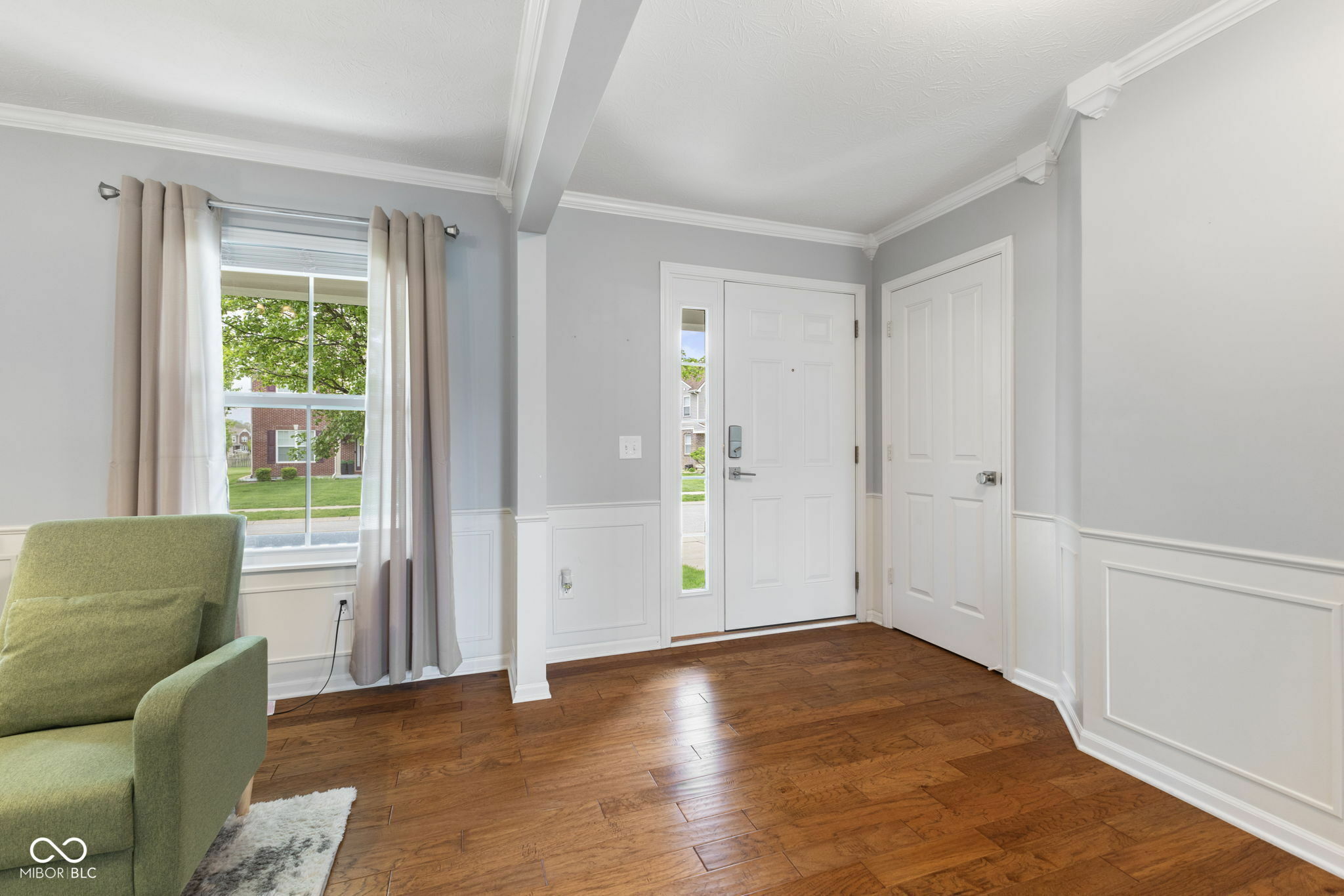 Property Photo: 5851 Grand Avenue IN 46168