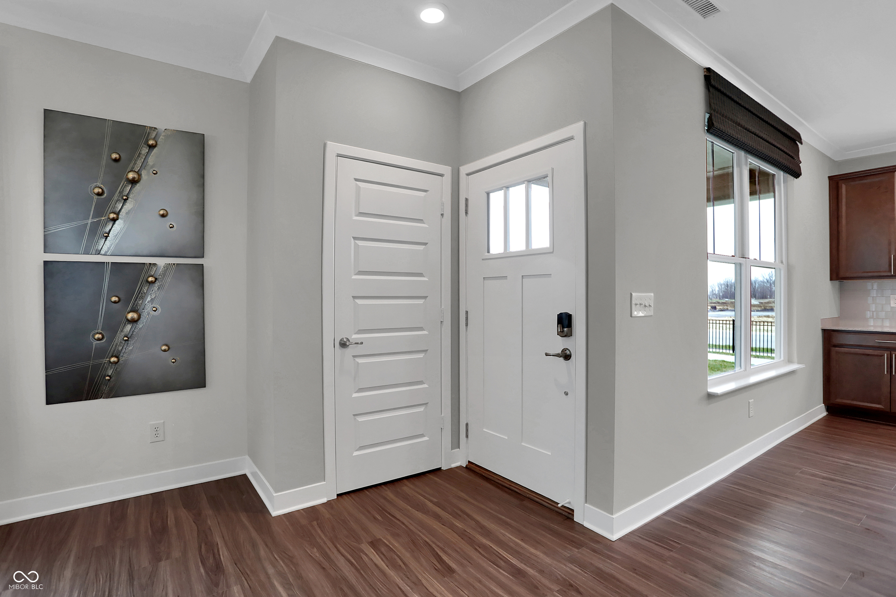 Property Photo: 5163 Nettleton Way IN 46123