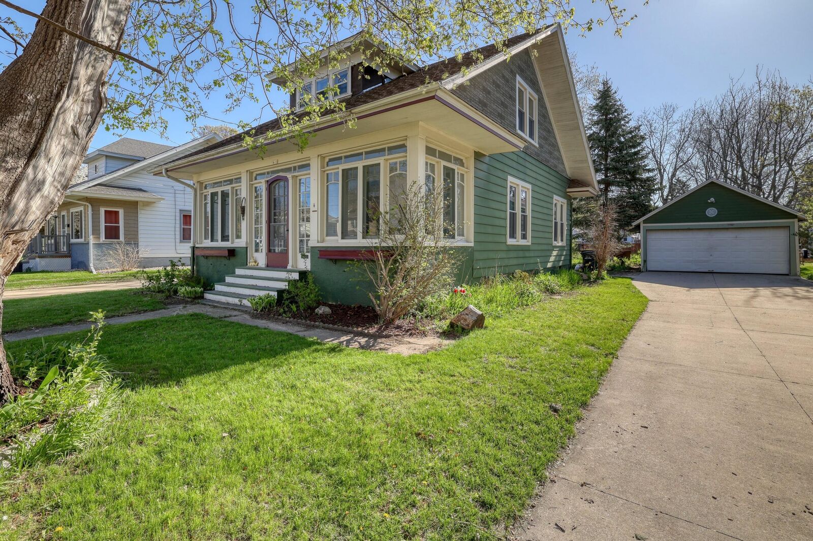 Property Photo:  611 North St  WI 53090 