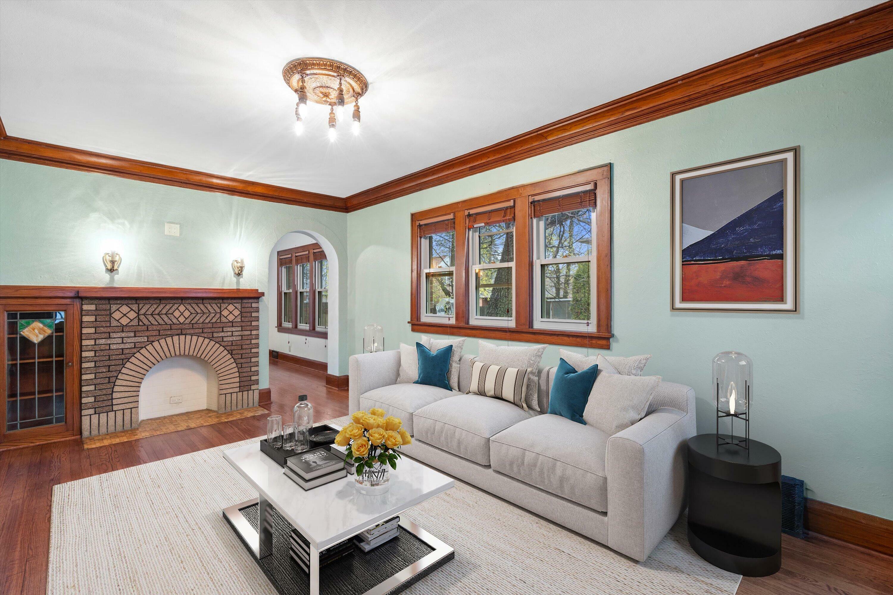 Property Photo: 612 Romayne Ave WI 53402