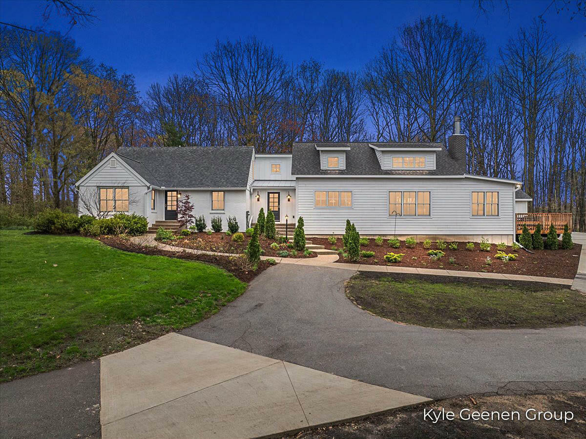 Property Photo: 15606 Quincy Street MI 49424