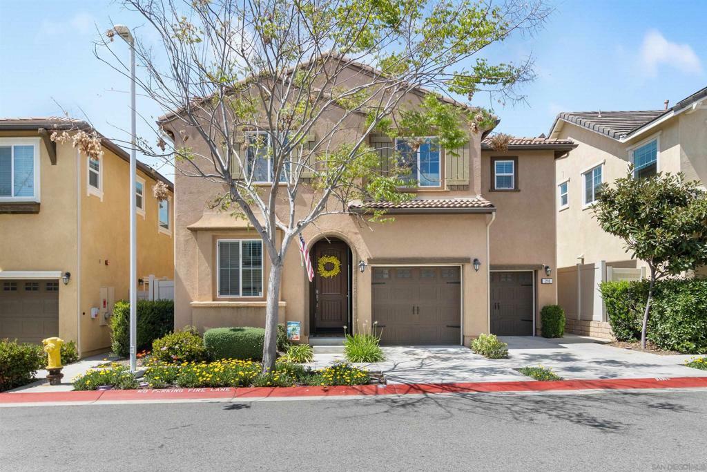 Property Photo: 216 Oberlander Way CA 92028
