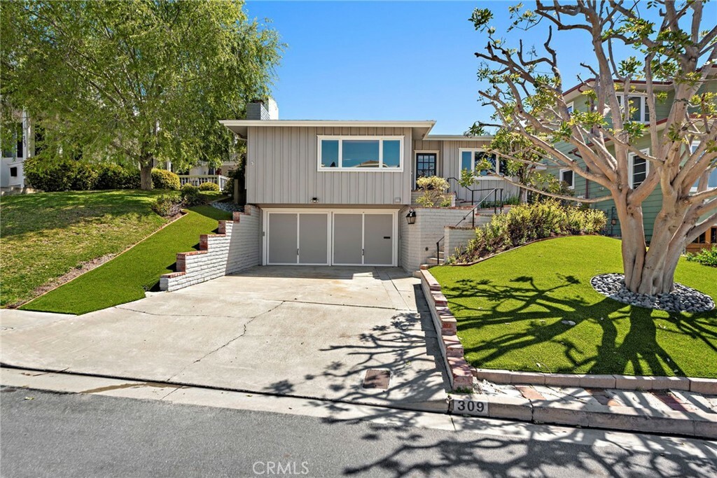 Property Photo: 309 W Avenida Valencia CA 92672