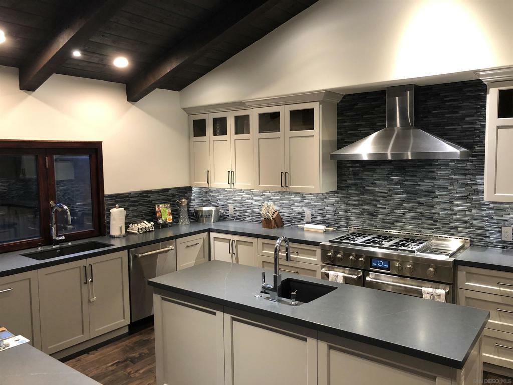 Property Photo: 1153 Crest Dr CA 92024
