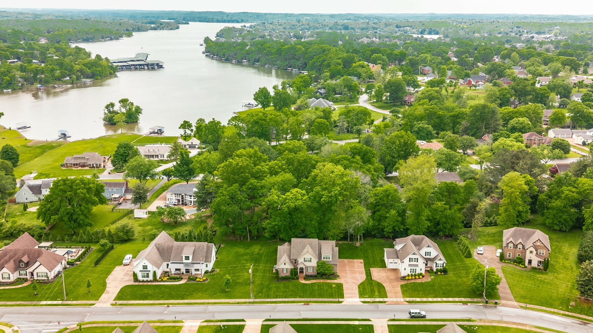 Property Photo:  1092 Summerstar Cir  TN 37066 