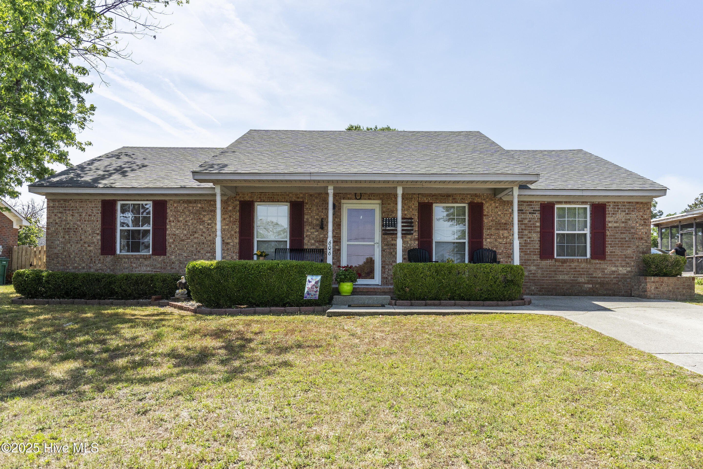 Property Photo: 606 Manassas Drive NC 28409