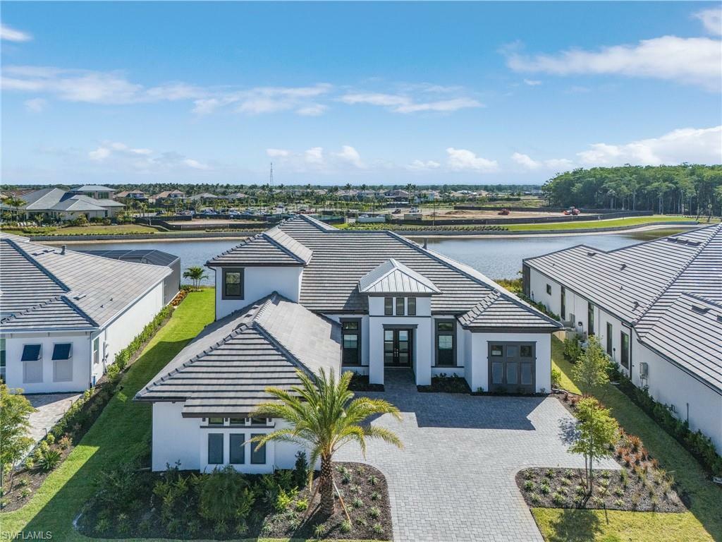 Property Photo: 15416 Turin Dr FL 34114