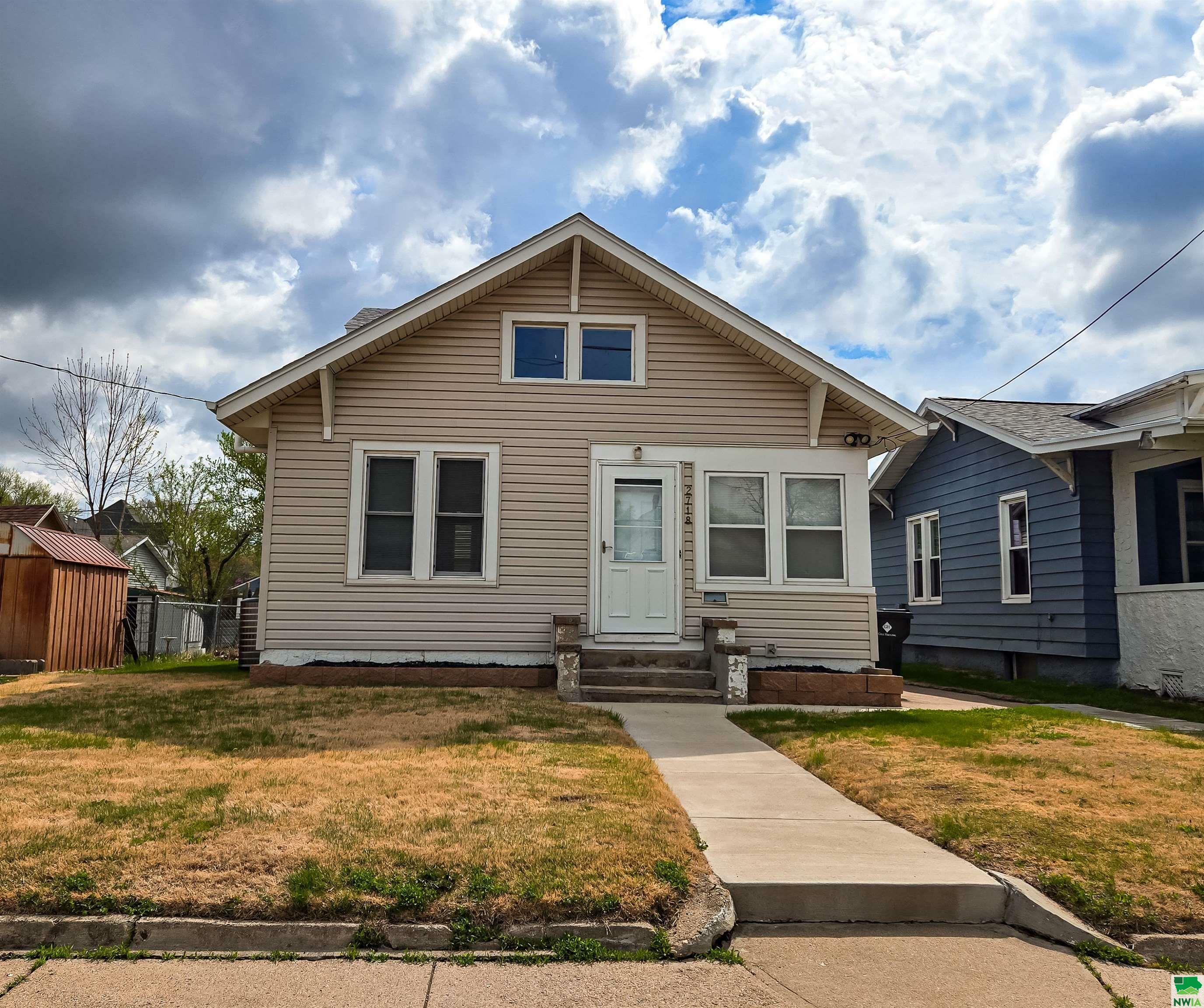 Property Photo: 2718 Rebecca St IA 51103