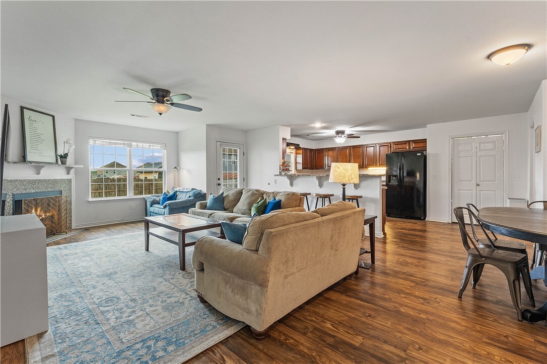 1461 General Parson Drive  Prairie Grove AR 72753 photo