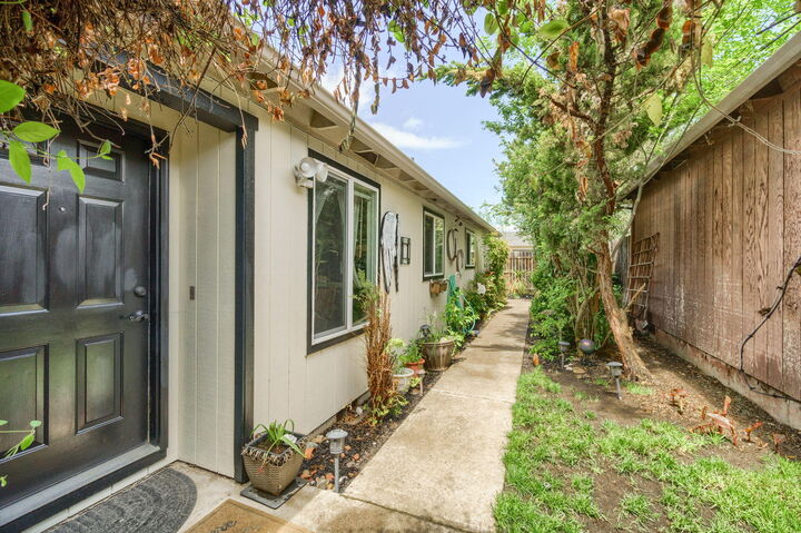 3093 Paul Circle  Medford OR 97504 photo