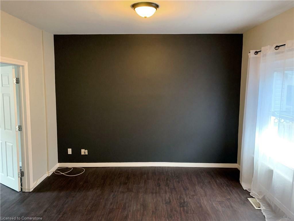 Property Photo:  50 Sanford Avenue S  ON L8M 2G6 