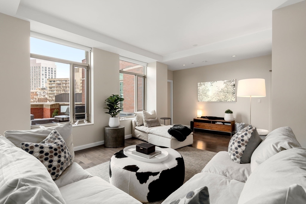 Property Photo: 43 Westland Ave U512 MA 02115
