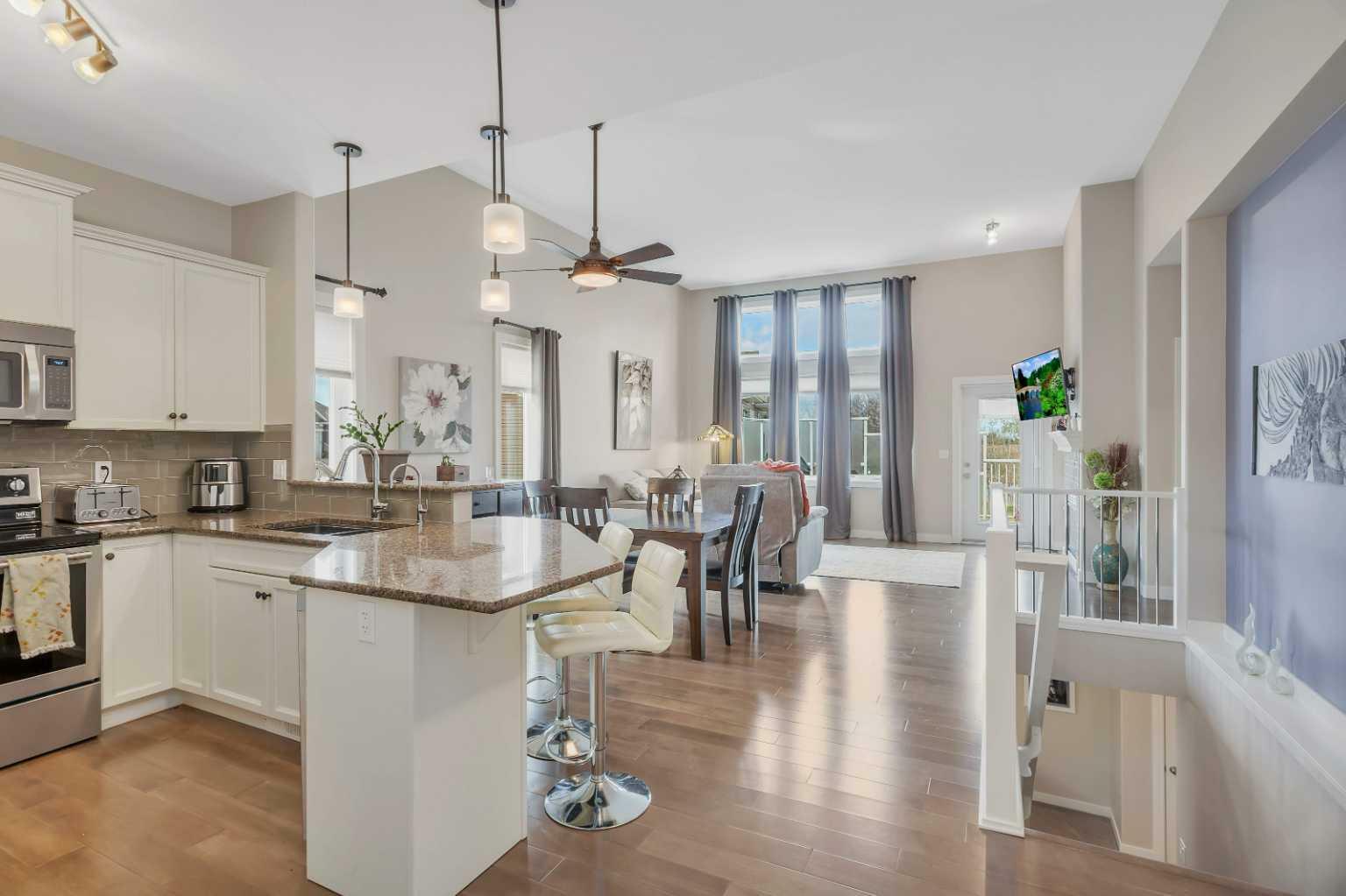 Property Photo: 4920 Beardsley Avenue AB T4L 0G3