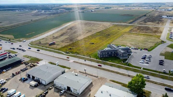 Property Photo: Lot 9 Railway Avenue AB T8W 0C7