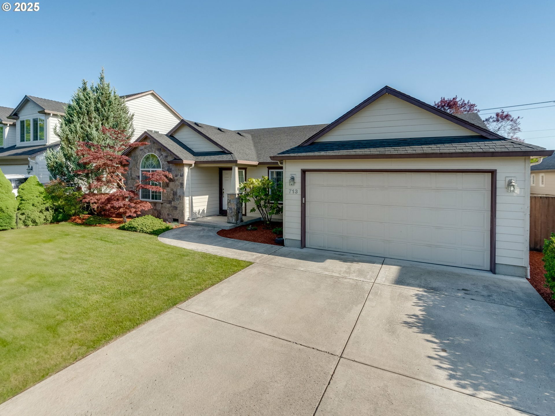 Property Photo: 713 NW 150th St WA 98685