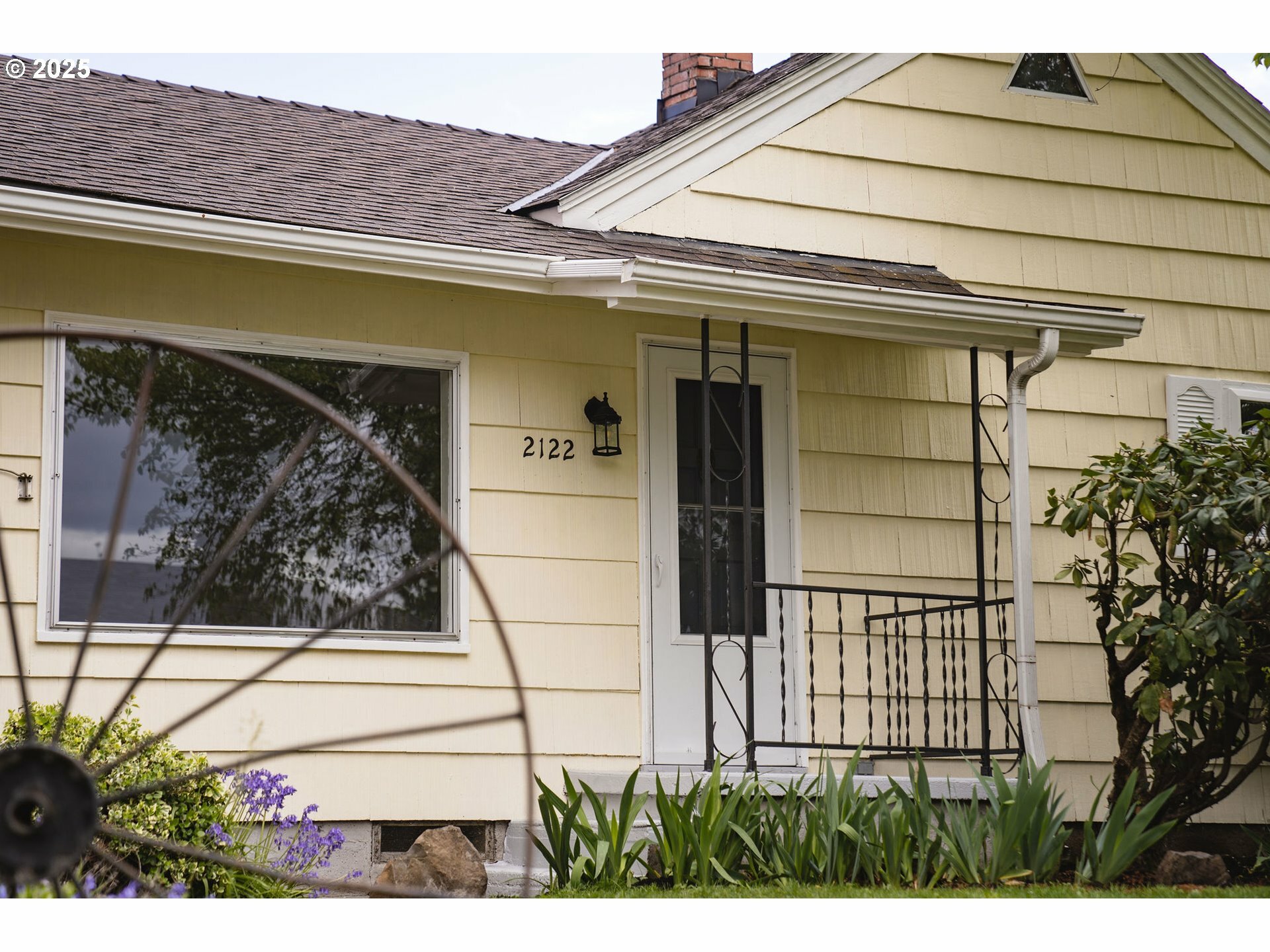 Property Photo: 2122 NE 86th Ave OR 97220