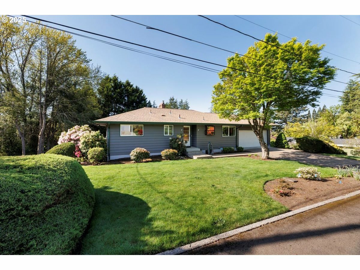 Property Photo: 10620 NW Walters Ln OR 97229