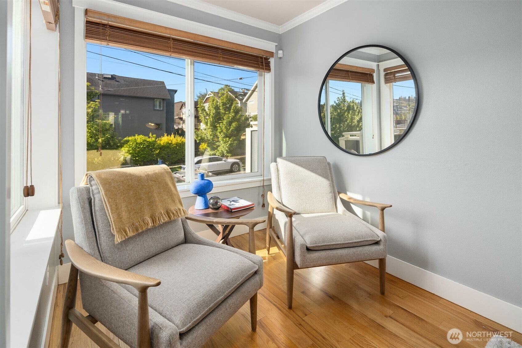 Property Photo: 2106 W Ruffner Street WA 98199