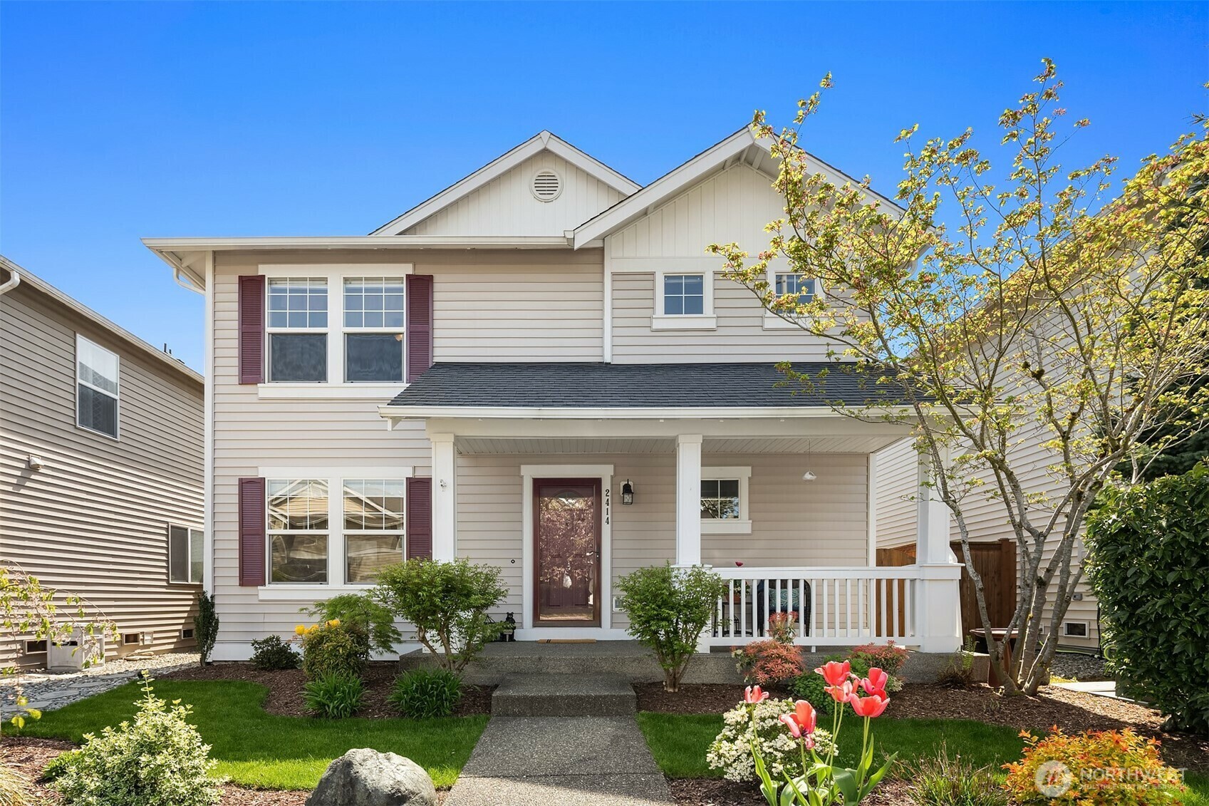 Property Photo: 2414 118th Place SE WA 98208