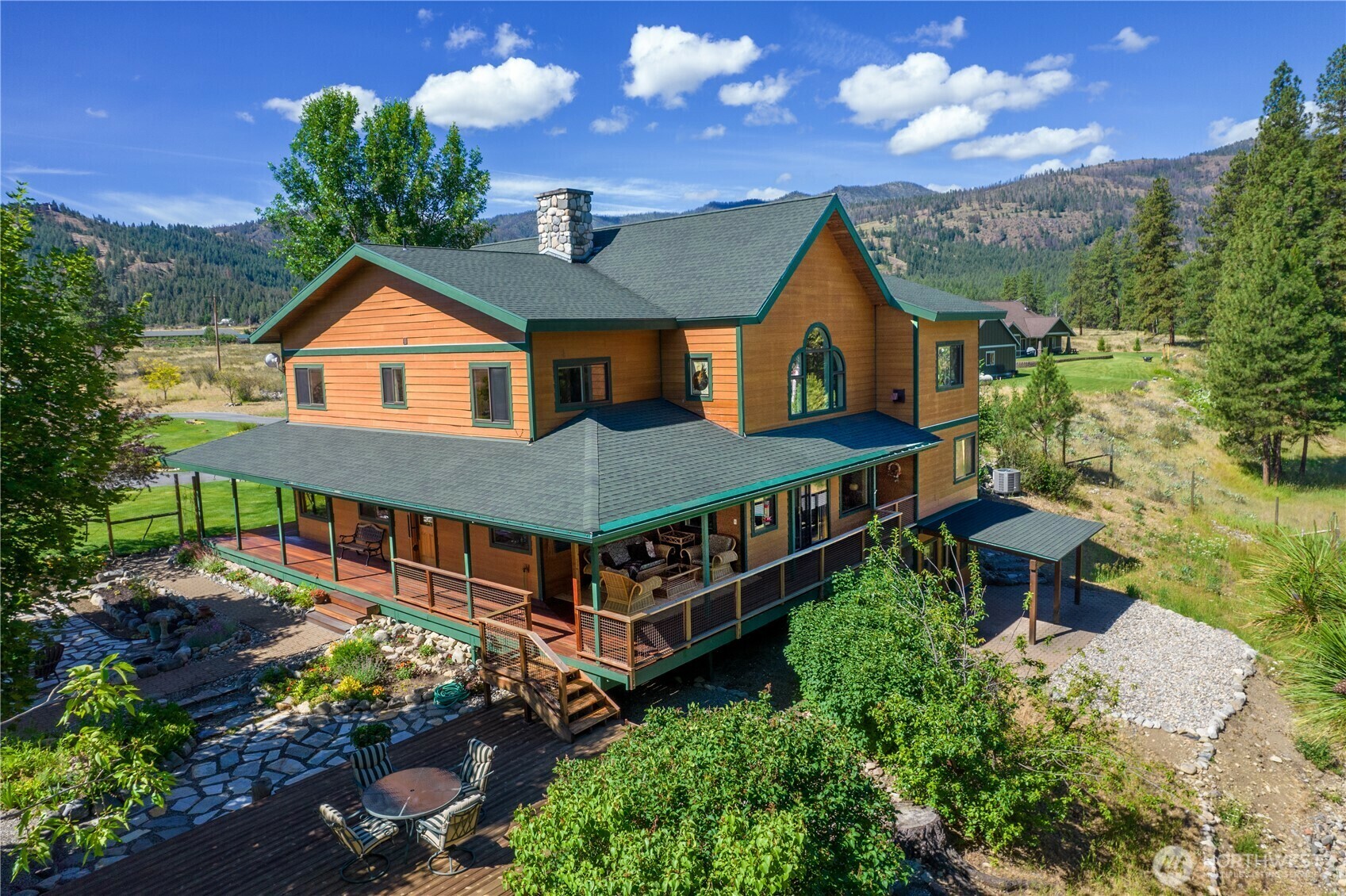 Property Photo: 14 Lodge Lane WA 98862