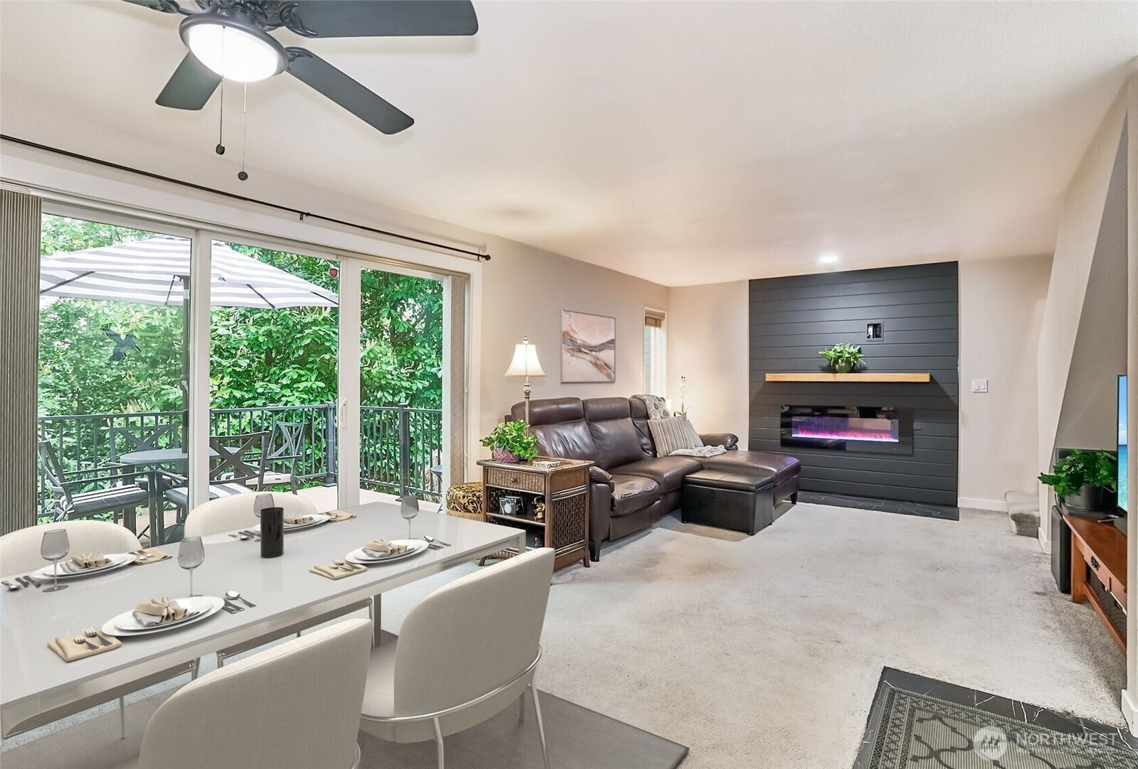 Property Photo: 10822 SE 260th Street 2 B1 WA 98030