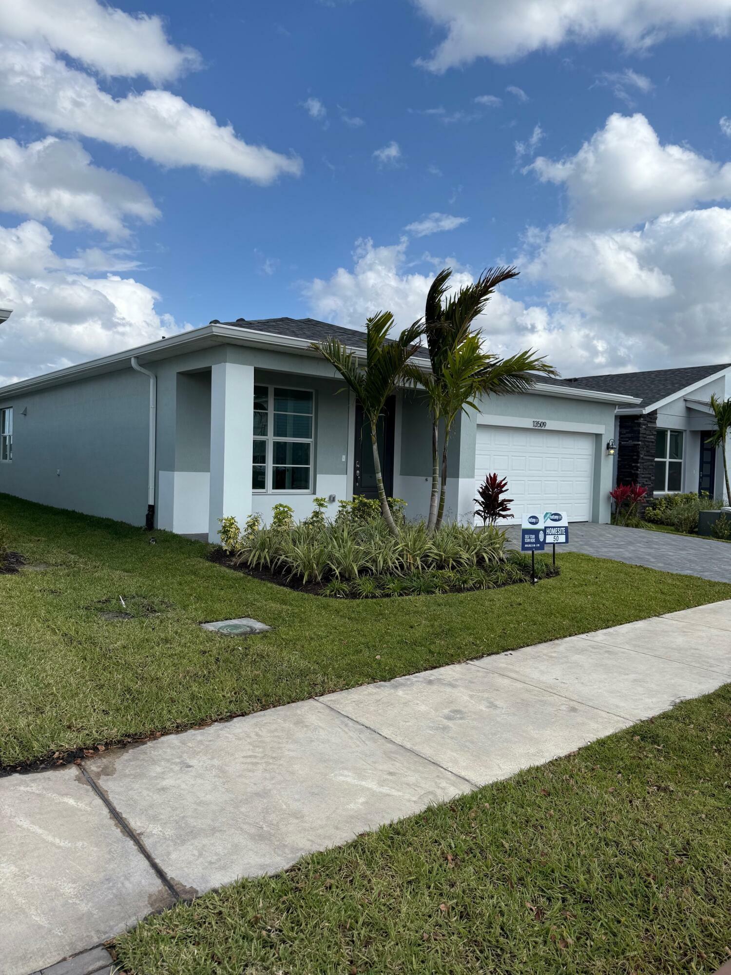 Property Photo: 13509 SW Bally Drive FL 34987