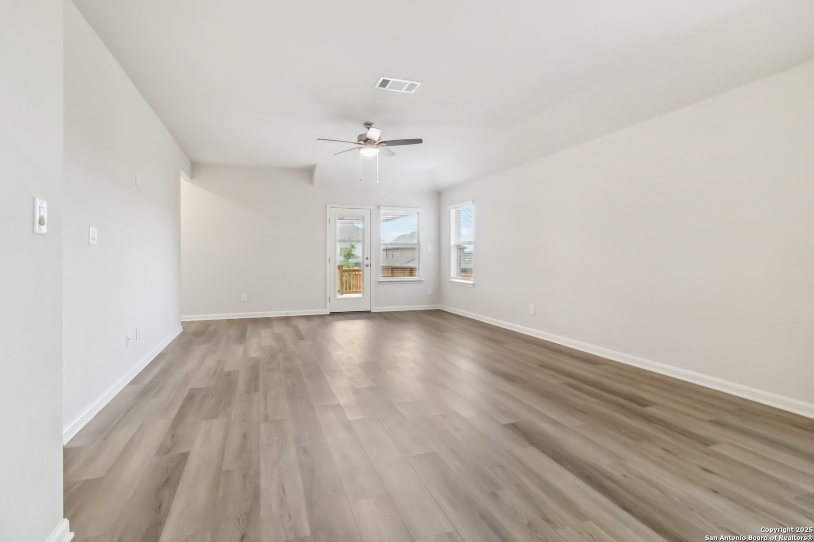 Property Photo: 12816 Lantern Tree TX 78245