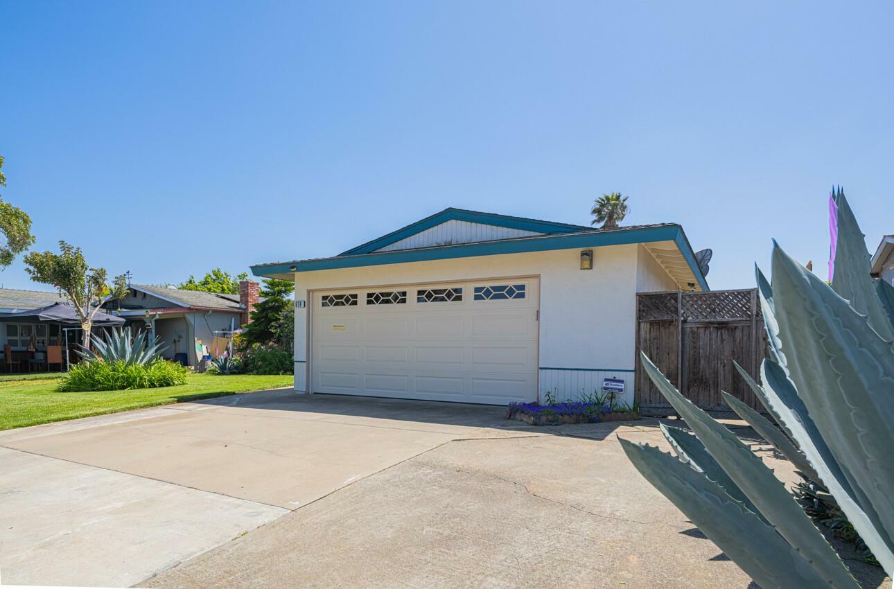 Property Photo: 658 Los Coches Avenue CA 93906