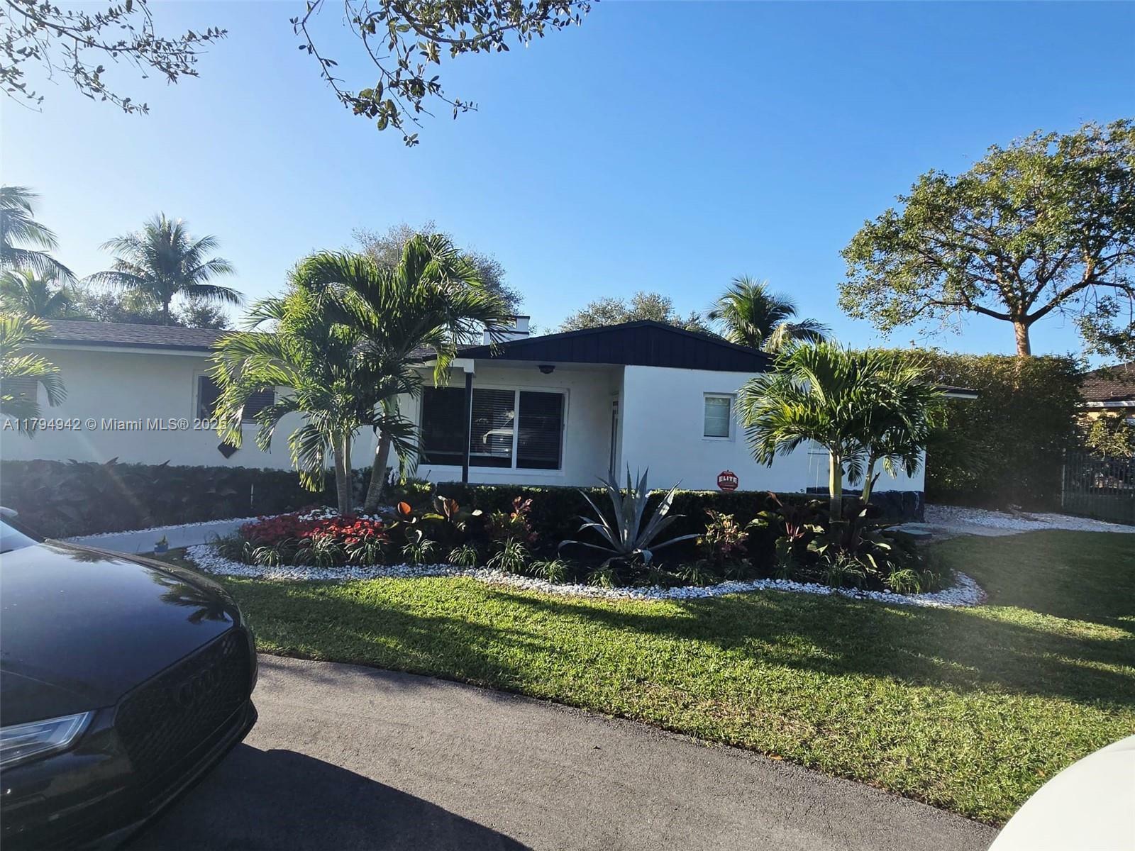 Property Photo: 15410 SW 272nd St FL 33032