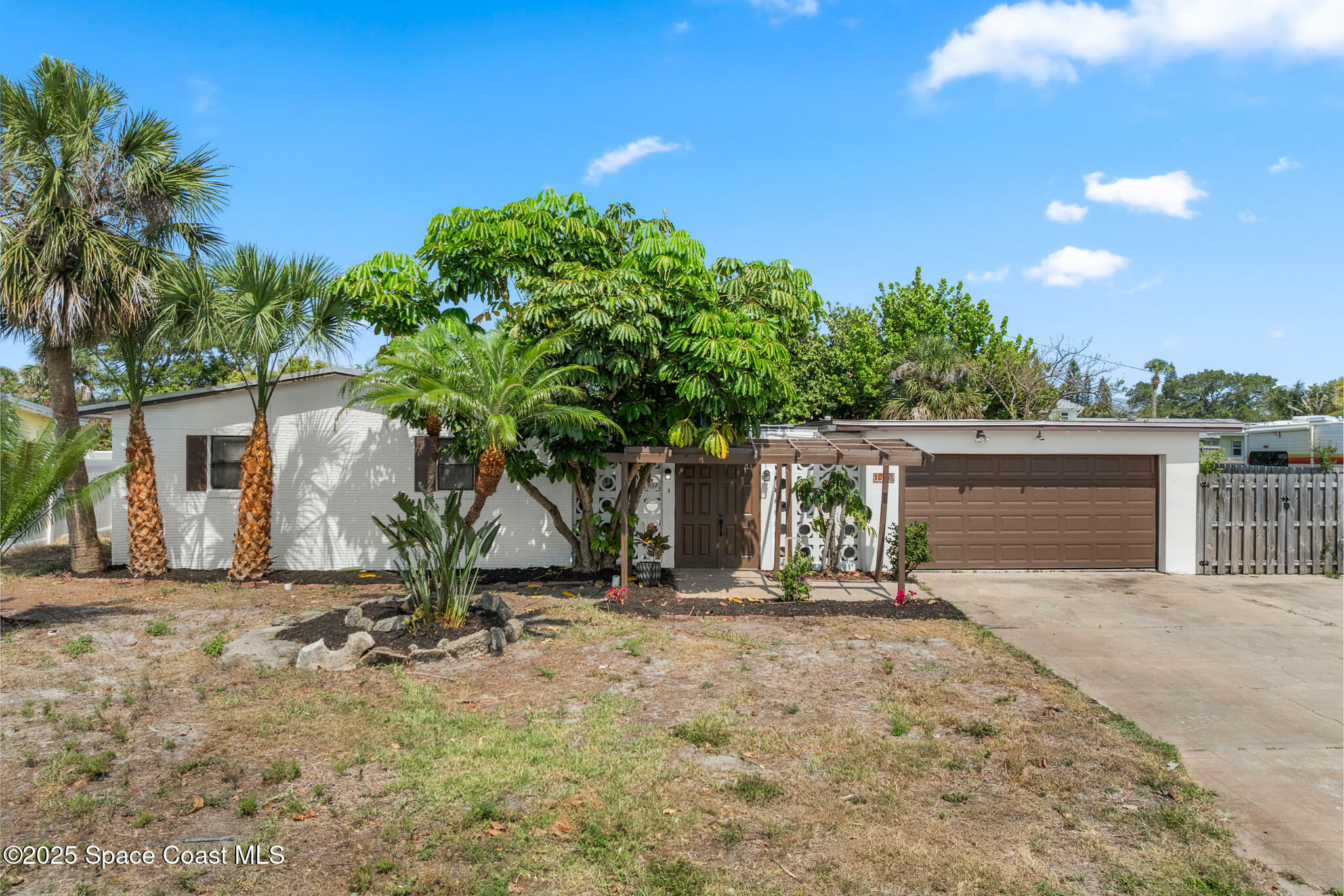 Property Photo: 107 Algonquin Terrace FL 32937